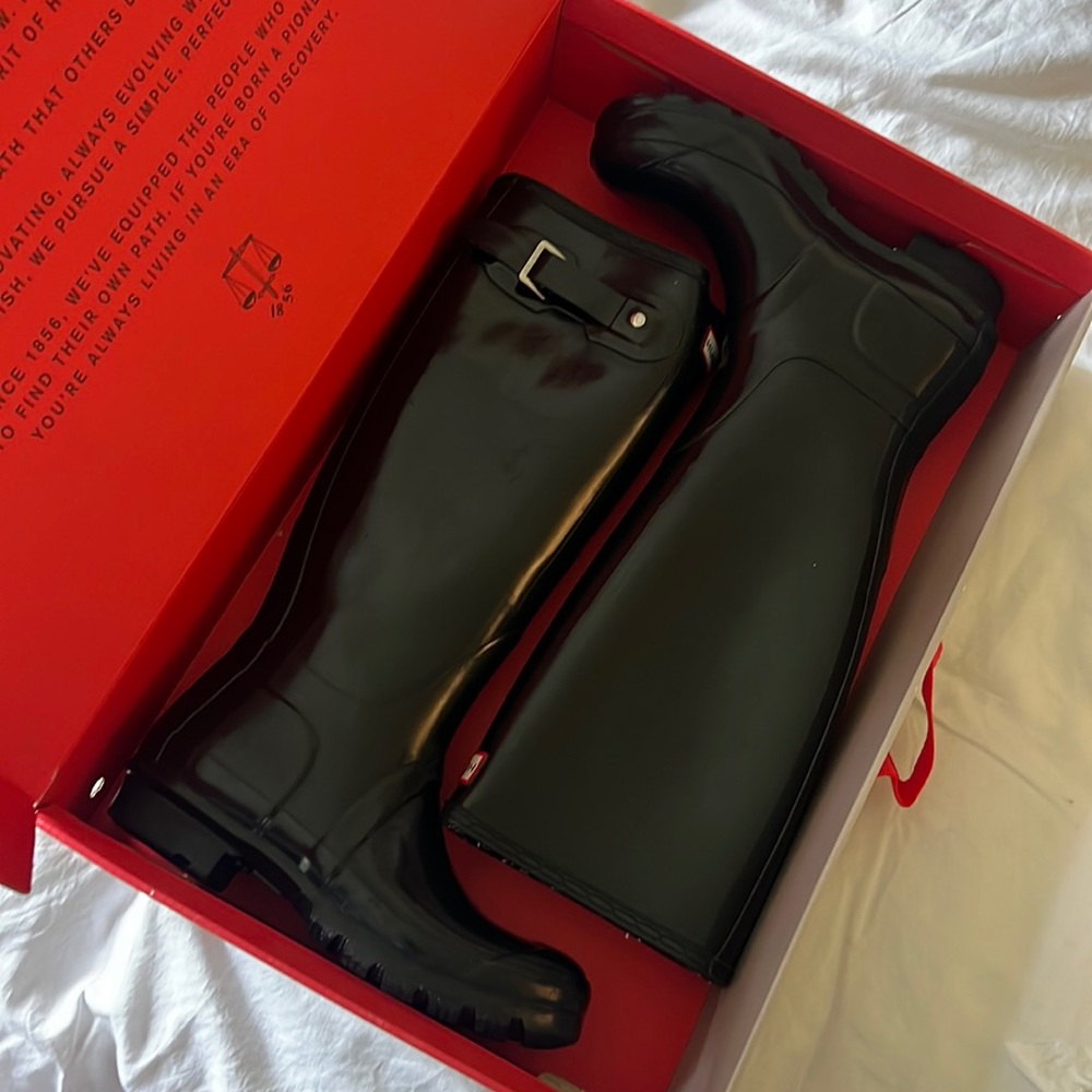 Black Tall Hunter Rain Boots Size 6